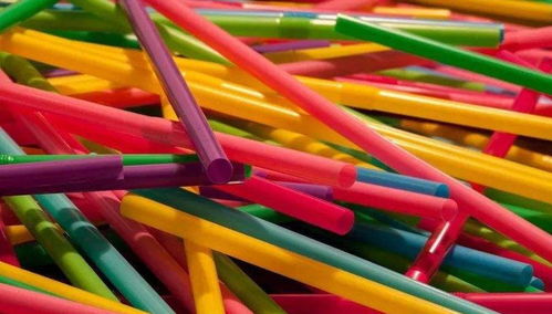 最嚴限塑令生效,塑料袋 吸管升級了嗎 來看調查